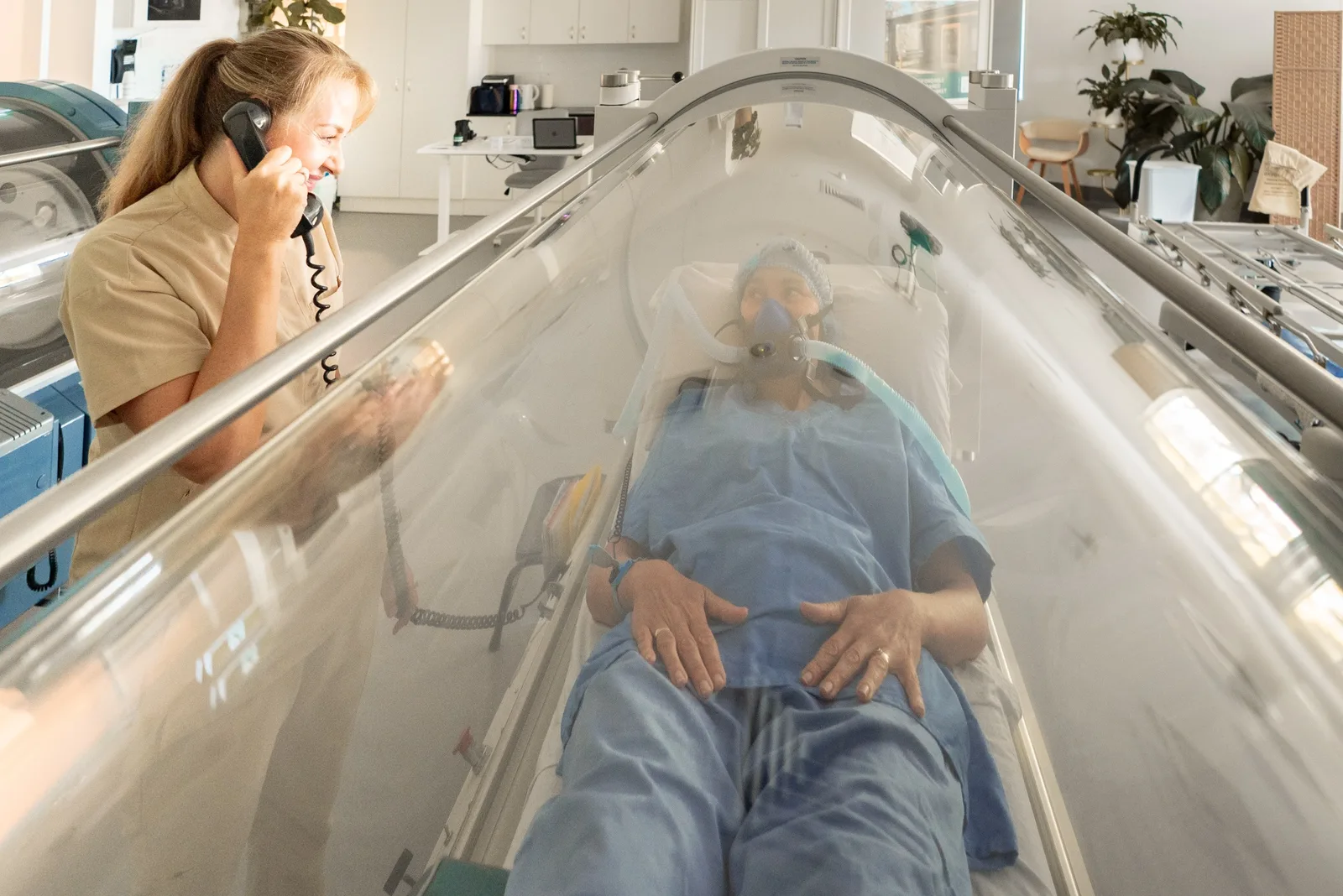 A calm hyperbaric oxygen therapy session